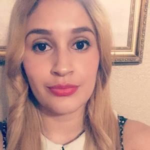 Meet your Posher, Mayra